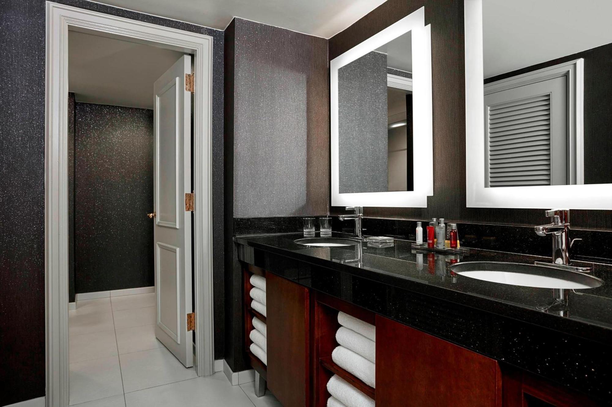 Crystal Gateway Marriott Hotell Arlington Exteriör bild